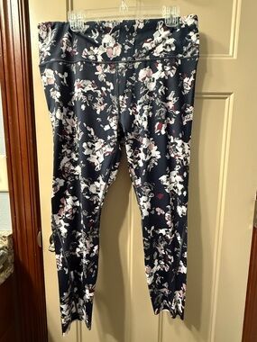 Athleta Black Floral Performance Leggings with White and Pink Accents